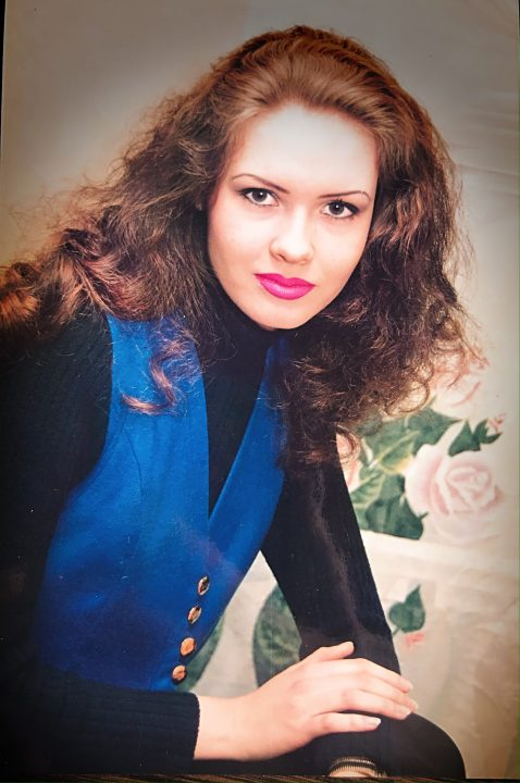 Первая королева  татарстанской красоты. Почему мисс Татарстан – 1998 стеснялась своей короны Первый конкурс «Мисс Татарстан» случился в 1998 году.-2