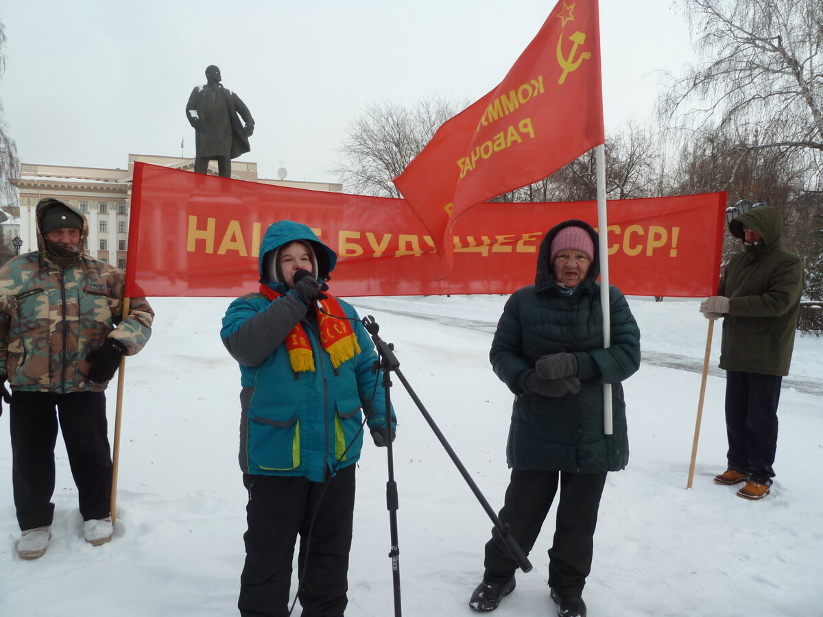 День 30 декабря ознаменован знаменательным событием. В этот день в 1922 г. было образовано первое в мире государство рабочих и крестьян – Союз Советских Социалистических Республик.-2