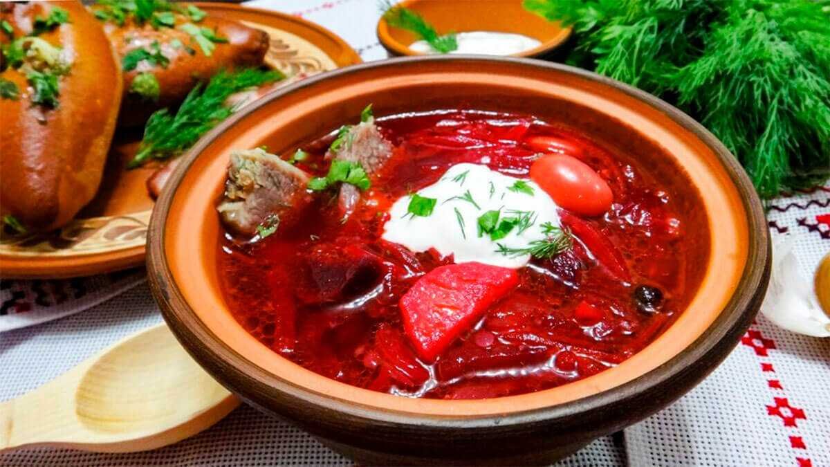 Суп - одно из самых древних и универсальных блюд, которое можно найти в кухне почти любой страны. Супы не только согревают и насыщают, но и обладают множеством полезных свойств для здоровья.